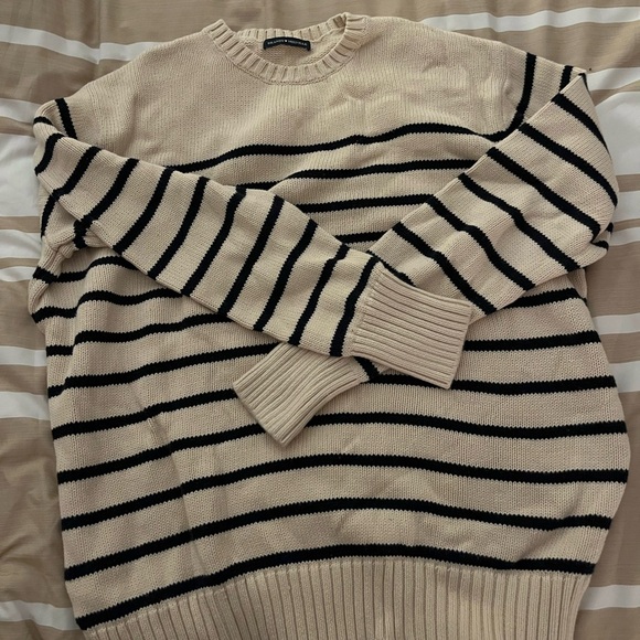 Brandy Melville Cream and Black Striped Sweater - Picture 3 of 5